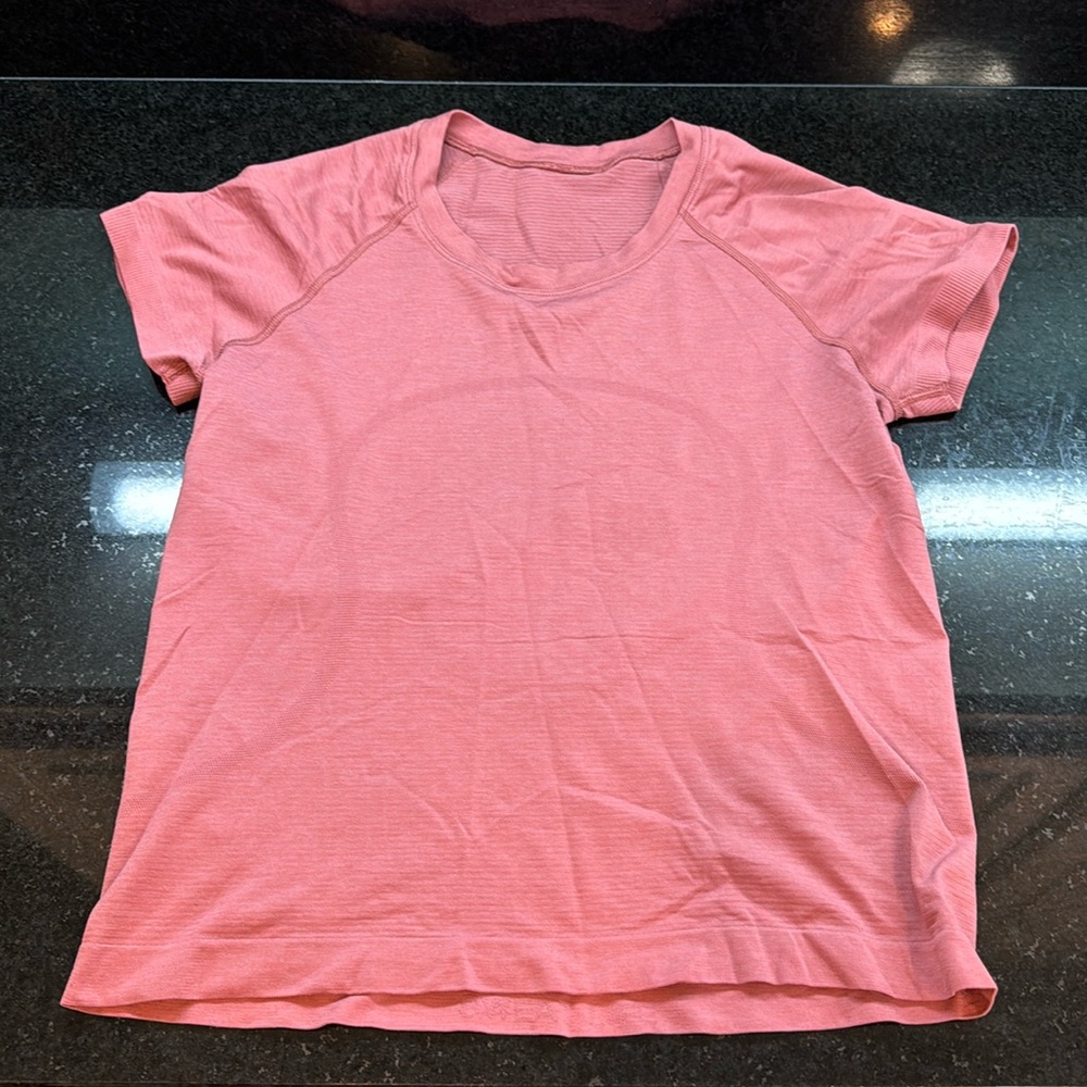 Lululemon swiftlytech shirt raspberry